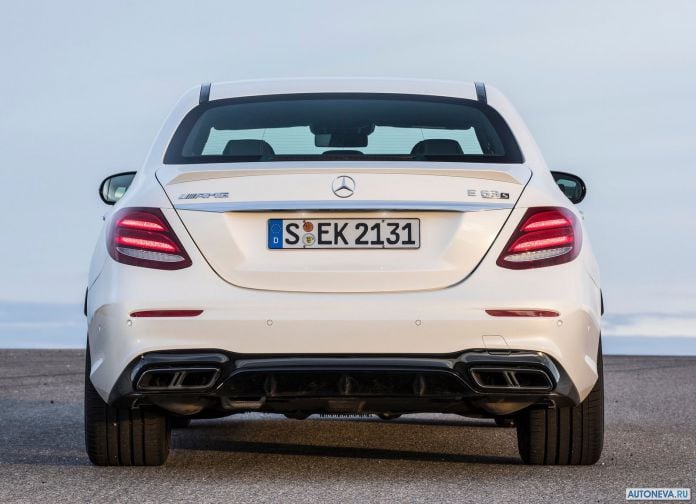 2017 Mercedes-Benz E63 AMG - фотография 159 из 230 2017 Mercedes-Benz E63 AMG - фотография 159 из 230
