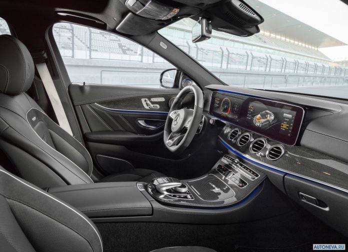 2017 Mercedes-Benz E63 AMG - фотография 180 из 230 2017 Mercedes-Benz E63 AMG - фотография 180 из 230