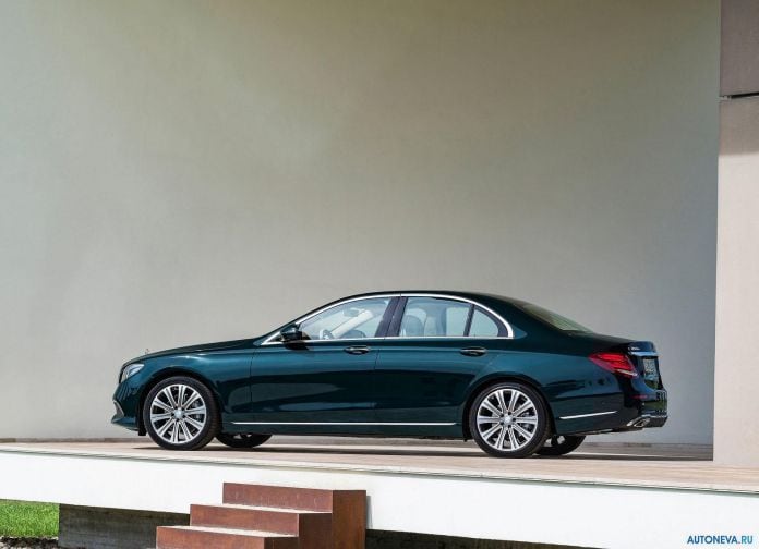 2017 Mercedes-Benz E-Class - фотография 22 из 100