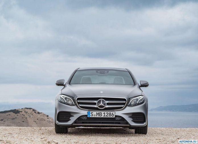 2017 Mercedes-Benz E-Class - фотография 34 из 100
