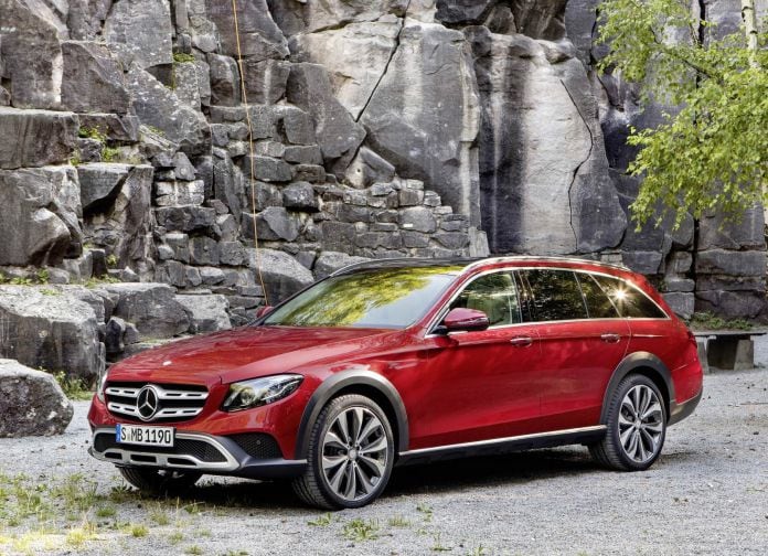 2017 Mercedes-Benz E-class All Terrain - фотография 3 из 34