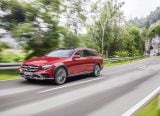 mercedes-benz_2017_e_class_all_terrain_011.jpg
