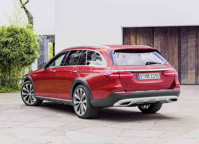 2017 Mercedes-Benz E-class All Terrain - фотография 15 из 34