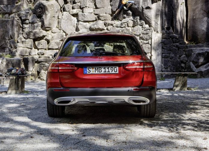 2017 Mercedes-Benz E-class All Terrain - фотография 19 из 34