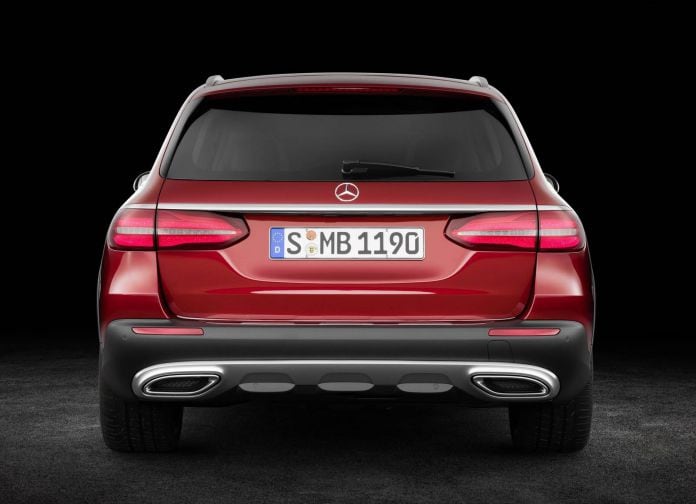 2017 Mercedes-Benz E-class All Terrain - фотография 25 из 34