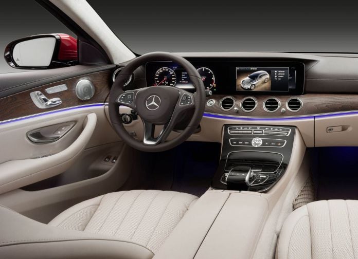 2017 Mercedes-Benz E-class All Terrain - фотография 27 из 34