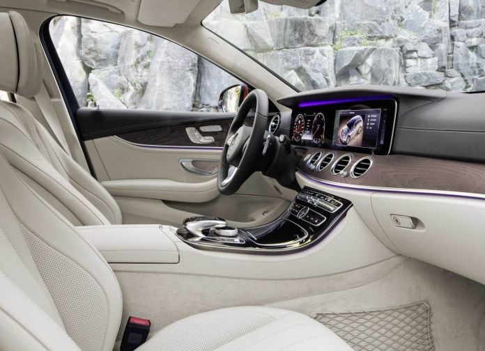 2017 Mercedes-Benz E-class All Terrain - фотография 28 из 34 2017 Mercedes-Benz E-class All Terrain - фотография 28 из 34