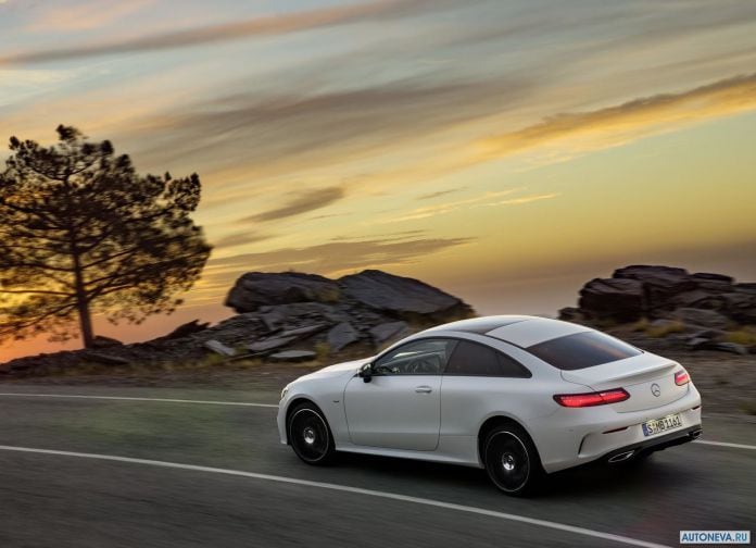 2017 Mercedes-Benz E-Class Coupe - фотография 35 из 71 2017 Mercedes-Benz E-Class Coupe - фотография 35 из 71