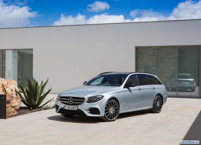 2017 Mercedes-Benz E-Class Estate - фотография 3 из 61