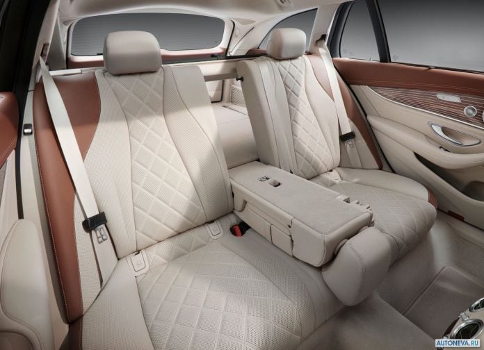 2017 Mercedes-Benz E-Class Estate - фотография 52 из 61 2017 Mercedes-Benz E-Class Estate - фотография 52 из 61