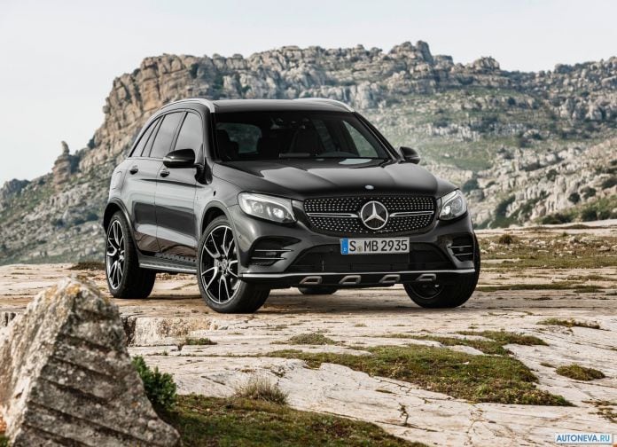 2017 Mercedes-Benz GLC43 AMG 4MATIC - фотография 4 из 27