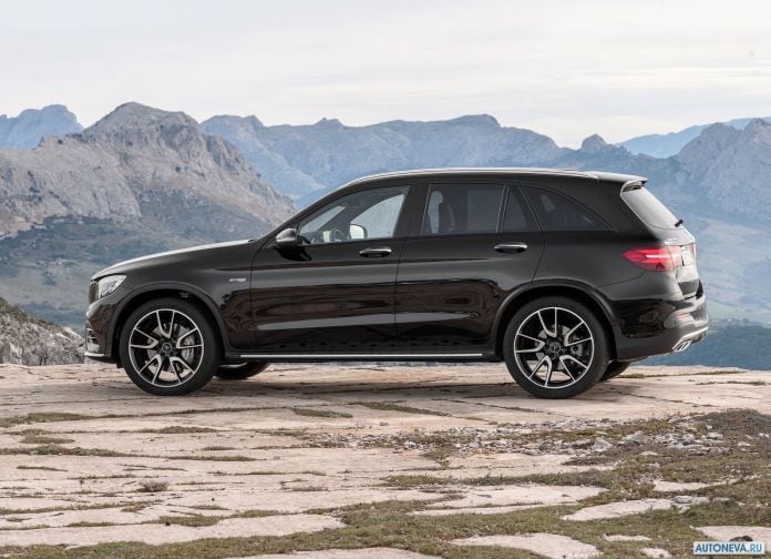 2017 Mercedes-Benz GLC43 AMG 4MATIC - фотография 13 из 27