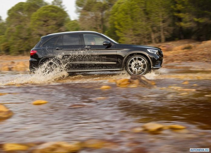 2017 Mercedes-Benz GLC43 AMG 4MATIC - фотография 14 из 27 2017 Mercedes-Benz GLC43 AMG 4MATIC - фотография 14 из 27