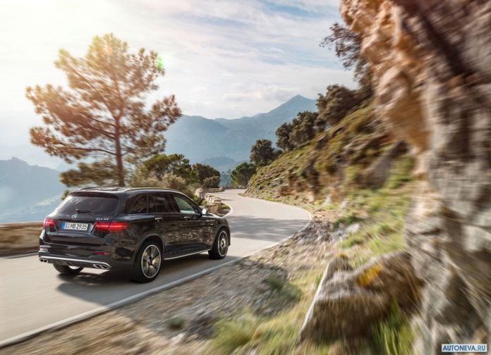 2017 Mercedes-Benz GLC43 AMG 4MATIC - фотография 17 из 27 2017 Mercedes-Benz GLC43 AMG 4MATIC - фотография 17 из 27