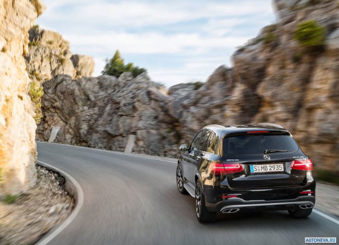 2017 Mercedes-Benz GLC43 AMG 4MATIC - фотография 18 из 27 2017 Mercedes-Benz GLC43 AMG 4MATIC - фотография 18 из 27