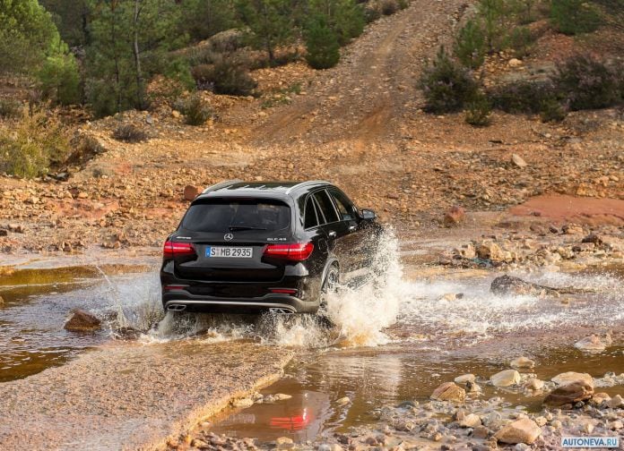 2017 Mercedes-Benz GLC43 AMG 4MATIC - фотография 20 из 27