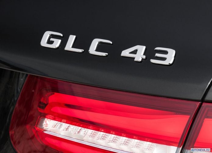 2017 Mercedes-Benz GLC43 AMG 4MATIC - фотография 25 из 27