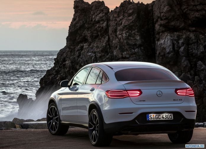 2017 Mercedes-Benz GLC43 AMG 4MATIC Coupe - фотография 39 из 94