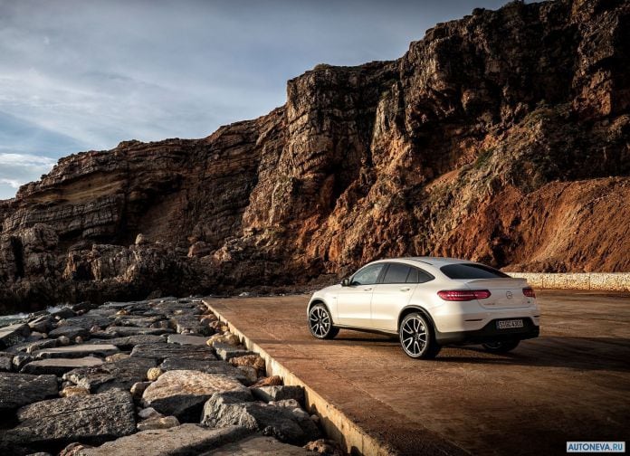 2017 Mercedes-Benz GLC43 AMG 4MATIC Coupe - фотография 42 из 94