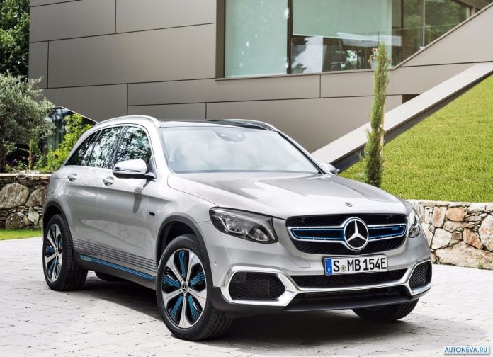 2017 Mercedes-Benz GLC F-Cell Concept - фотография 1 из 34 2017 Mercedes-Benz GLC F-Cell Concept - фотография 1 из 34