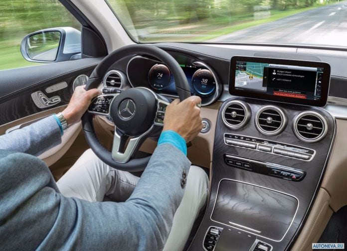 2017 Mercedes-Benz GLC F-Cell Concept - фотография 13 из 34