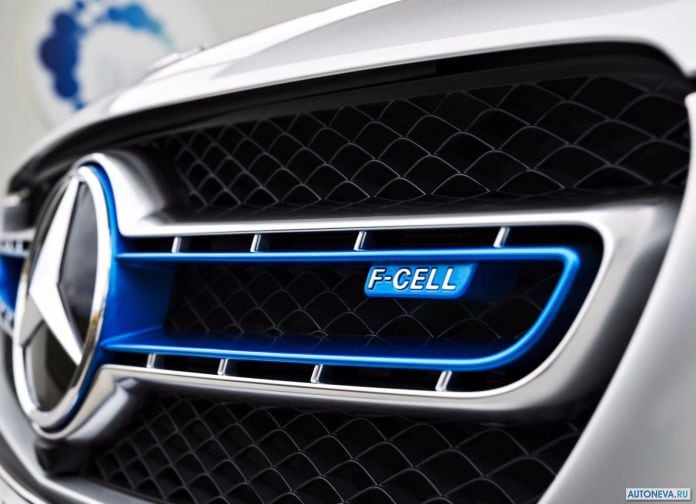 2017 Mercedes-Benz GLC F-Cell Concept - фотография 17 из 34