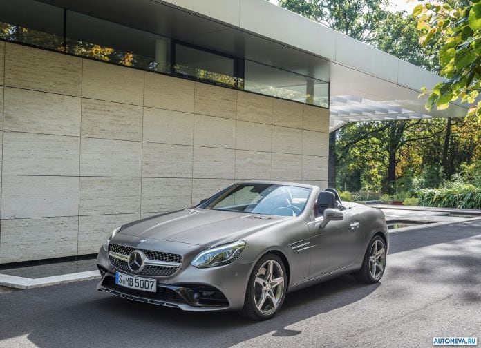 2017 Mercedes-Benz SLC - фотография 2 из 38