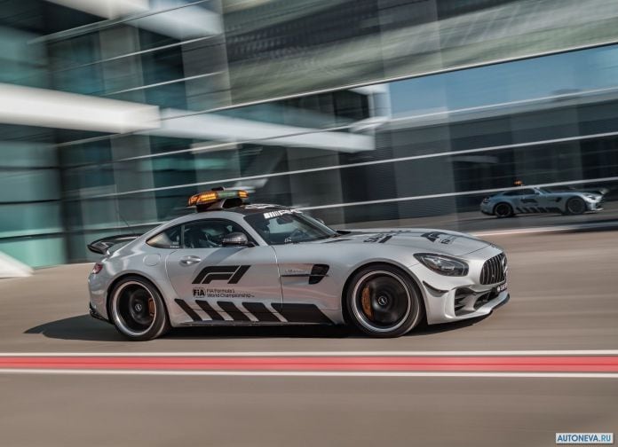 2018 Mercedes-Benz AMG GT R F1 Safety Car - фотография 11 из 34
