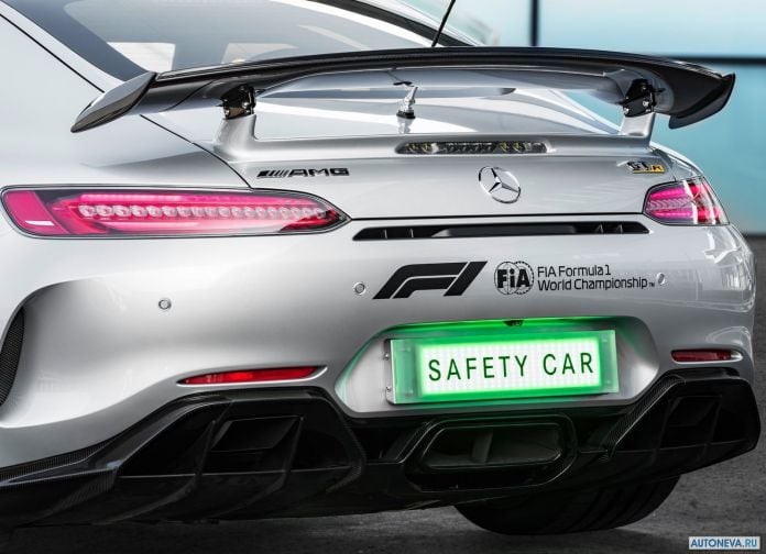2018 Mercedes-Benz AMG GT R F1 Safety Car - фотография 27 из 34