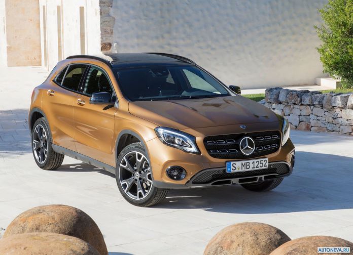 2018 Mercedes-Benz GLA - фотография 2 из 45 2018 Mercedes-Benz GLA - фотография 2 из 45