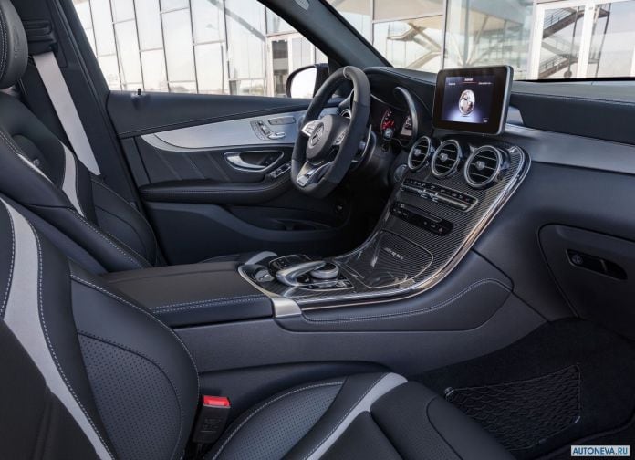 2018 Mercedes-Benz GLC63 AMG - фотография 24 из 26 2018 Mercedes-Benz GLC63 AMG - фотография 24 из 26