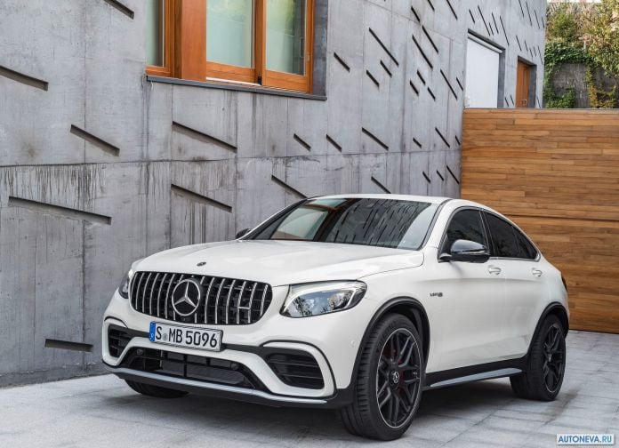 2018 Mercedes-Benz GLC63 AMG Coupe - фотография 2 из 35