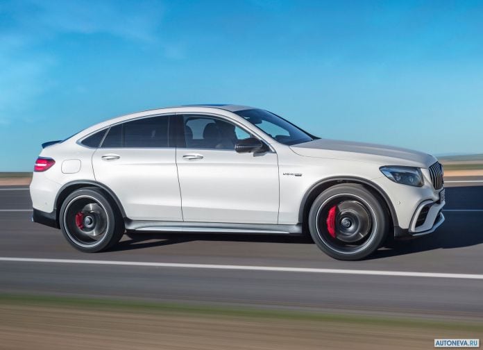 2018 Mercedes-Benz GLC63 AMG Coupe - фотография 12 из 35