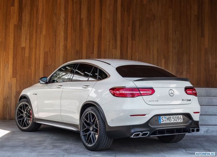 2018 Mercedes-Benz GLC63 AMG Coupe - фотография 14 из 35