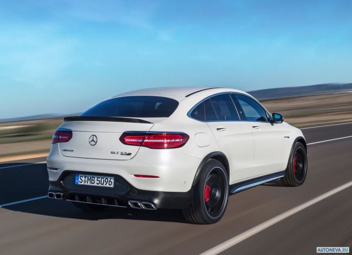 2018 Mercedes-Benz GLC63 AMG Coupe - фотография 17 из 35