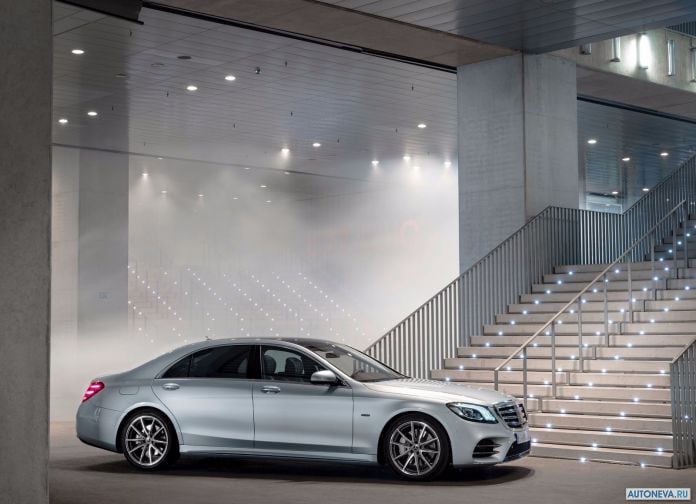 2018 Mercedes-Benz S560e - фотография 3 из 31 2018 Mercedes-Benz S560e - фотография 3 из 31