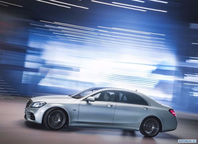 2018 Mercedes-Benz S560e - фотография 11 из 31