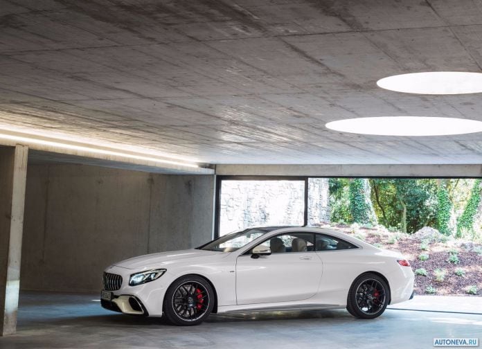 2018 Mercedes-Benz S63 AMG Coupe - фотография 3 из 17