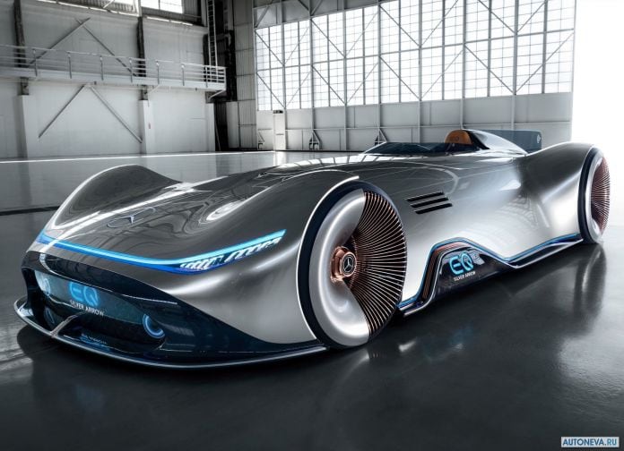 2018 Mercedes-Benz Vision EQ Silver Arrow Concept - фотография 2 из 43 2018 Mercedes-Benz Vision EQ Silver Arrow Concept - фотография 2 из 43