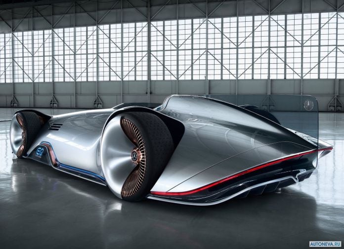 2018 Mercedes-Benz Vision EQ Silver Arrow Concept - фотография 12 из 43 2018 Mercedes-Benz Vision EQ Silver Arrow Concept - фотография 12 из 43