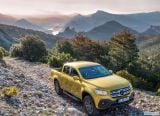mercedes-benz_2018_x_class_09.jpg