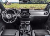 mercedes-benz_2018_x_class_51.jpg