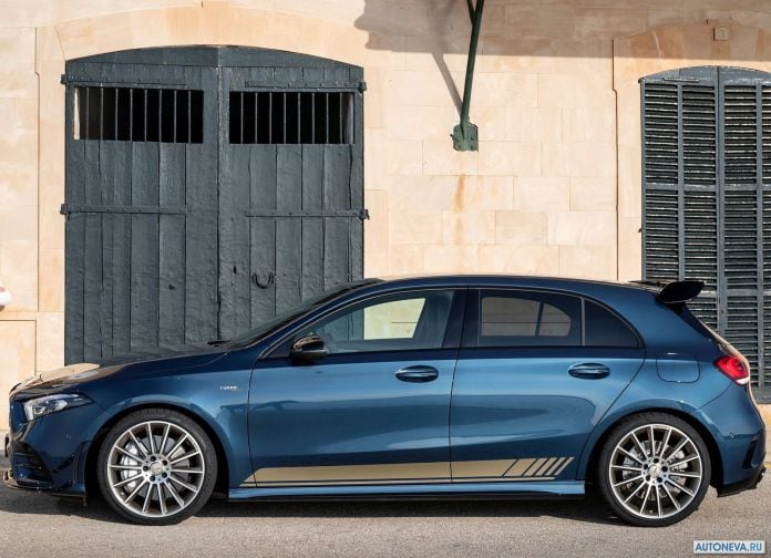 2019 Mercedes-Benz A35 AMG 4MATIC - фотография 33 из 84 2019 Mercedes-Benz A35 AMG 4MATIC - фотография 33 из 84