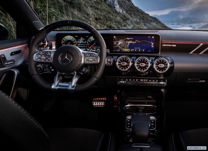 2019 Mercedes-Benz A35 AMG 4MATIC - фотография 69 из 84 2019 Mercedes-Benz A35 AMG 4MATIC - фотография 69 из 84