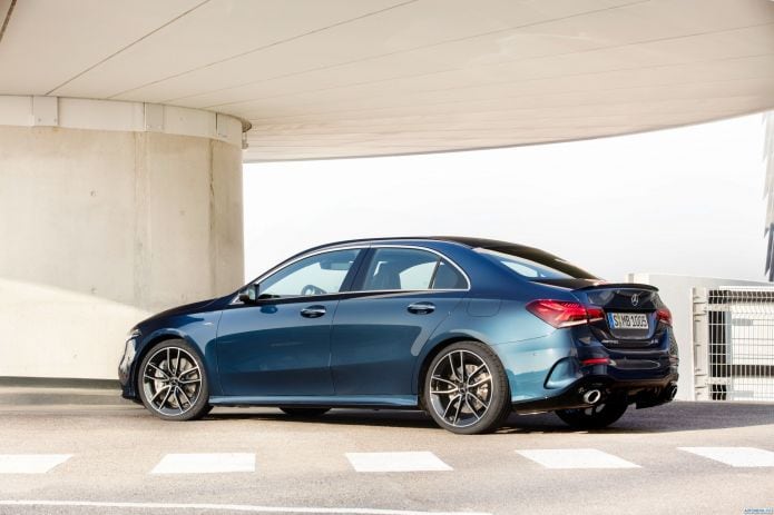 2020 Mercedes-Benz A35 4MATIC - фотография 6 из 25