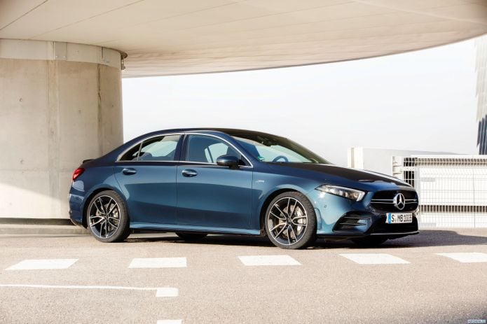 2020 Mercedes-Benz A35 4MATIC - фотография 9 из 25 2020 Mercedes-Benz A35 4MATIC - фотография 9 из 25