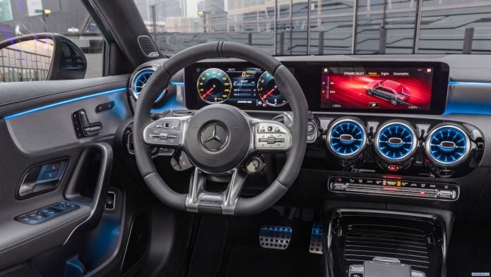 2020 Mercedes-Benz A35 4MATIC - фотография 16 из 25 2020 Mercedes-Benz A35 4MATIC - фотография 16 из 25