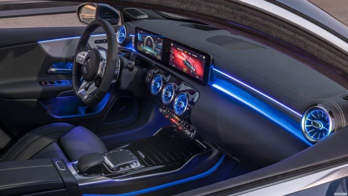 2020 Mercedes-Benz A35 4MATIC - фотография 20 из 25 2020 Mercedes-Benz A35 4MATIC - фотография 20 из 25