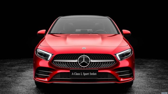 2019 Mercedes-Benz A-class L Sedan CN version - фотография 1 из 15 2019 Mercedes-Benz A-class L Sedan CN version - фотография 1 из 15
