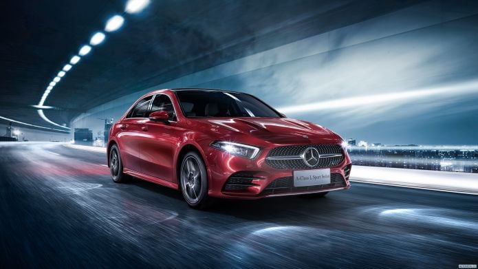 2019 Mercedes-Benz A-class L Sedan CN version - фотография 4 из 15